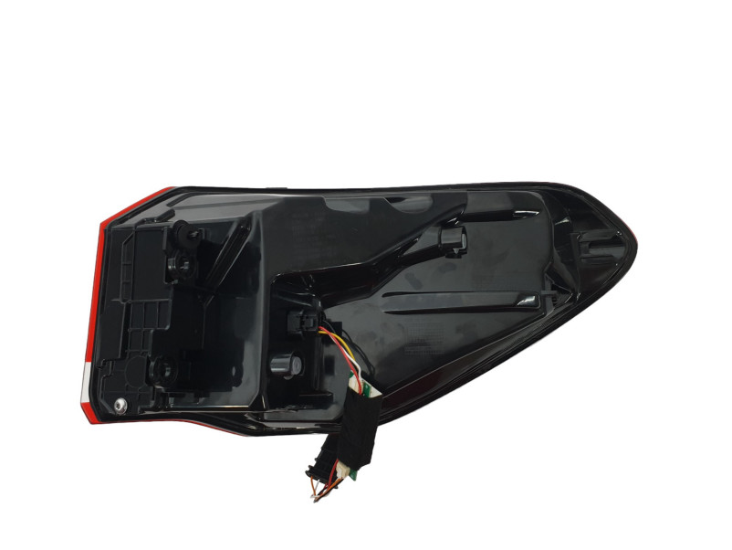 Задні ліхтарі  ( апгрейд в LCI ) на BMW X1 F48 2015-2019 року