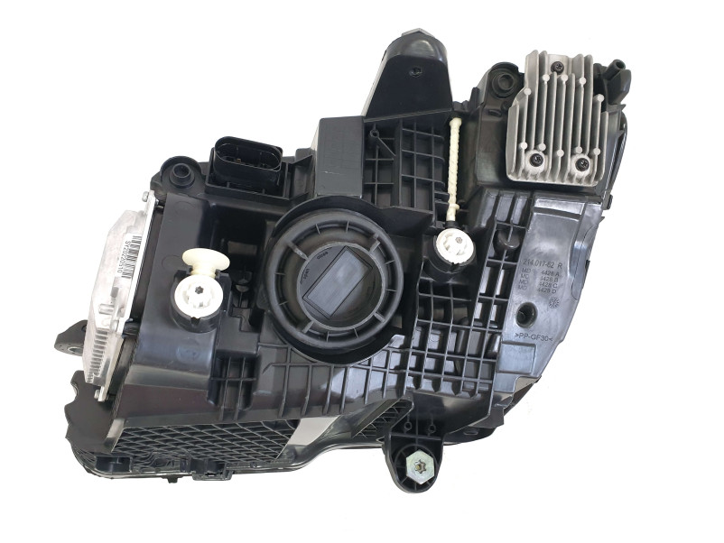 Передні фари  Led High Performance ( комплектні ) на Mercedes-Benz C-Class W205 2018-2021 року