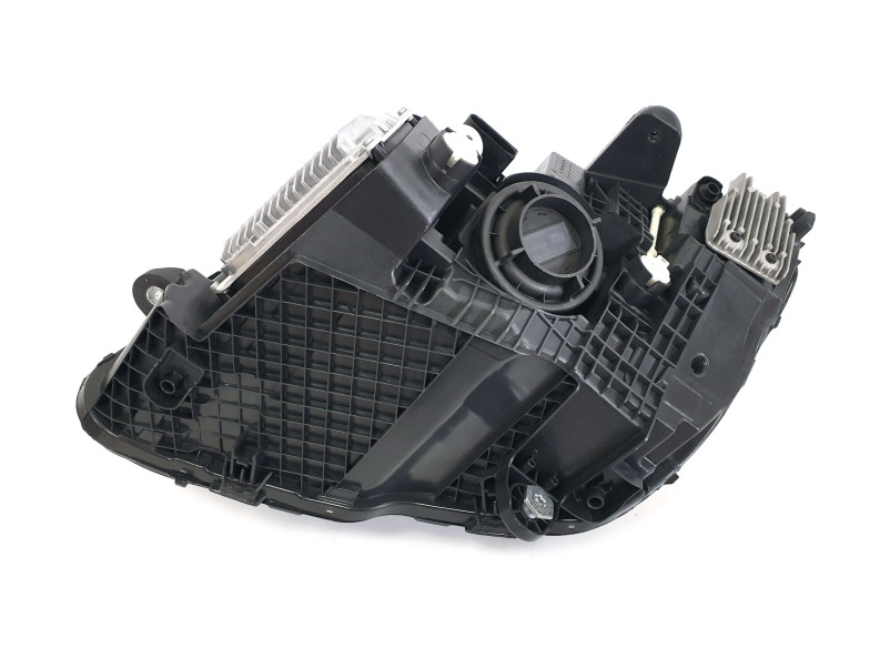 Передні фари  Led High Performance ( комплектні ) на Mercedes-Benz C-Class W205 2018-2021 року