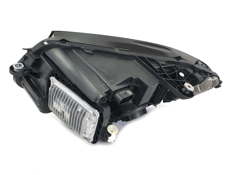 Передні фари  Led High Performance ( комплектні ) на Mercedes-Benz C-Class W205 2018-2021 року
