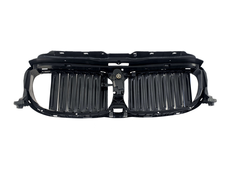 Повітряна заслонка ( жалюзі )  з моторчиком ( 51138071195 ) на BMW 7 Series G11 / G12 2015-2019 року