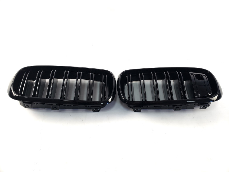 Ніздрі Чорний глянець ( Подвійні M-Look ) під нічне бачення на BMW X5 F15 2013-2018 року