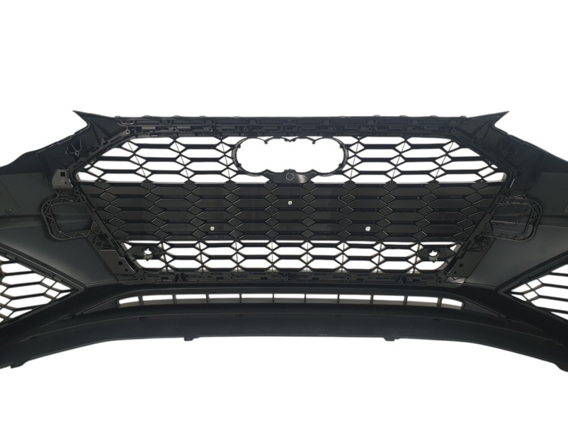 Передній бампер  ( в стилі RS4 ) на Audi A4 B9 2019-2023 року