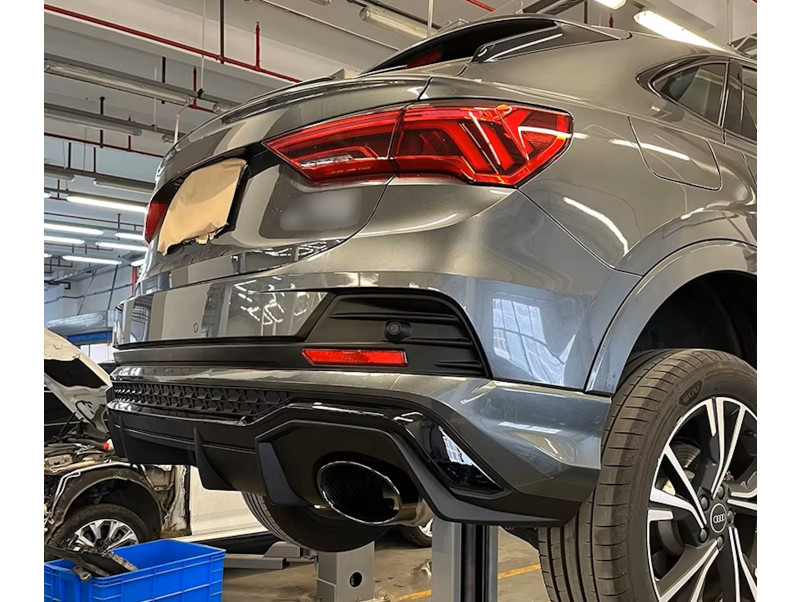 Дифузор ( заднього бампера )  ( стиль RS ) на Audi Q3 83A 2018-2023 року