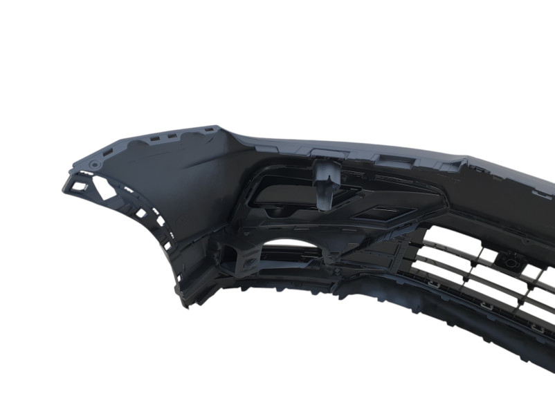 Передній бампер  ( стиль R-Line ) на Volkswagen Tiguan II 2015-2019 року