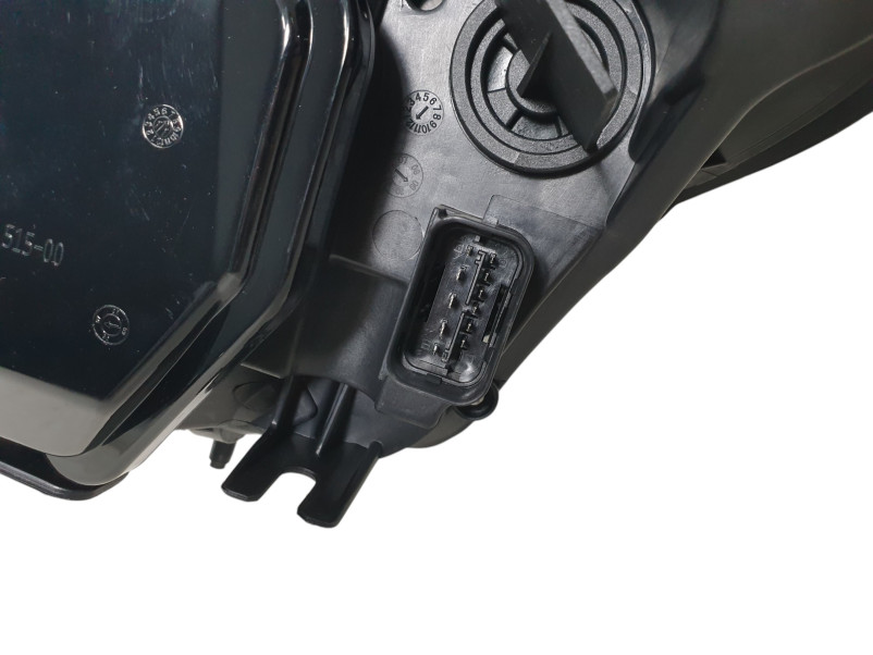 Передні фари  Bi-Xenon на BMW 5 Series E60 / E61 2003-2010 року