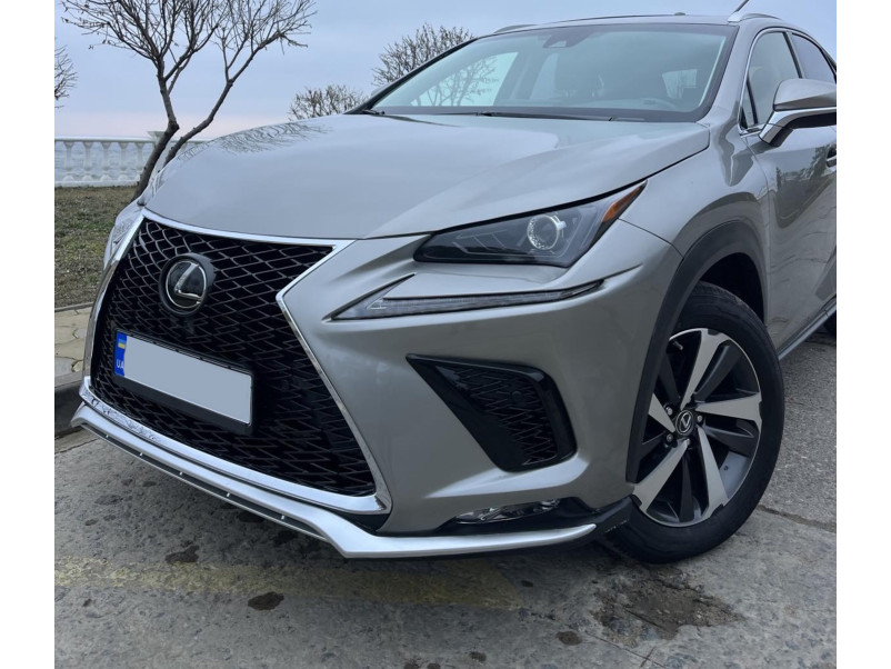 Передній бампер  ( стиль F-Sport ) на Lexus NX 2017-2021 року