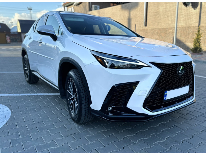 Передній бампер  ( стиль F-Sport ) на Lexus NX 2021-2024 року