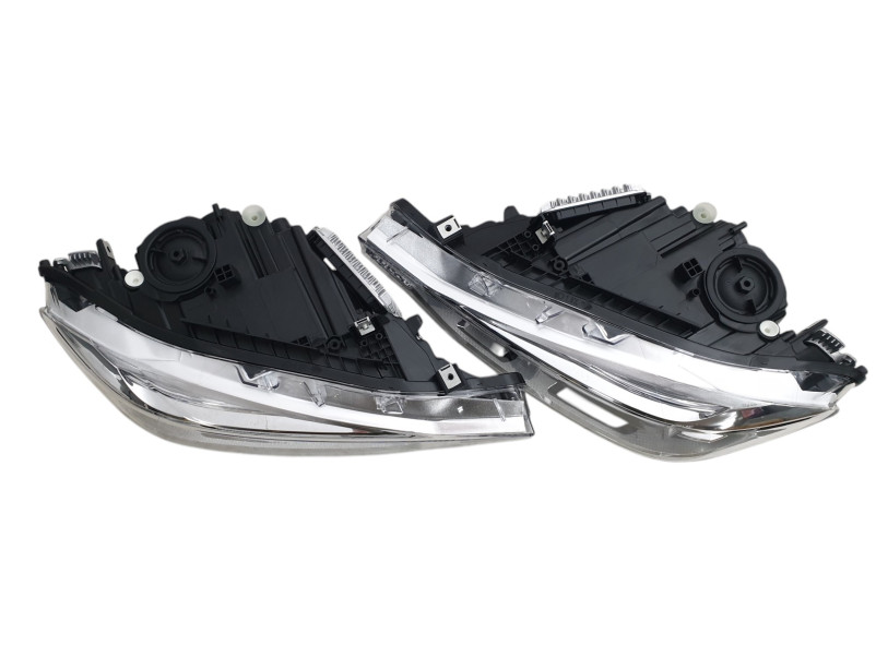 Передні фари  Full Led ( комплектні з блоками ) Silver на BMW 3 Series F30 / F31 2011-2018 року