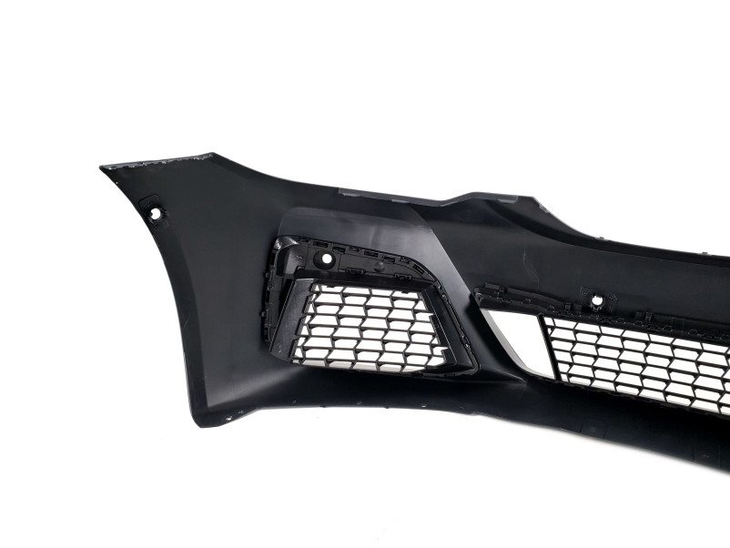 Передній бампер  ( стиль M Sport Paket Old to New ) на BMW 5 Series G30 / G31 2017-2020 року