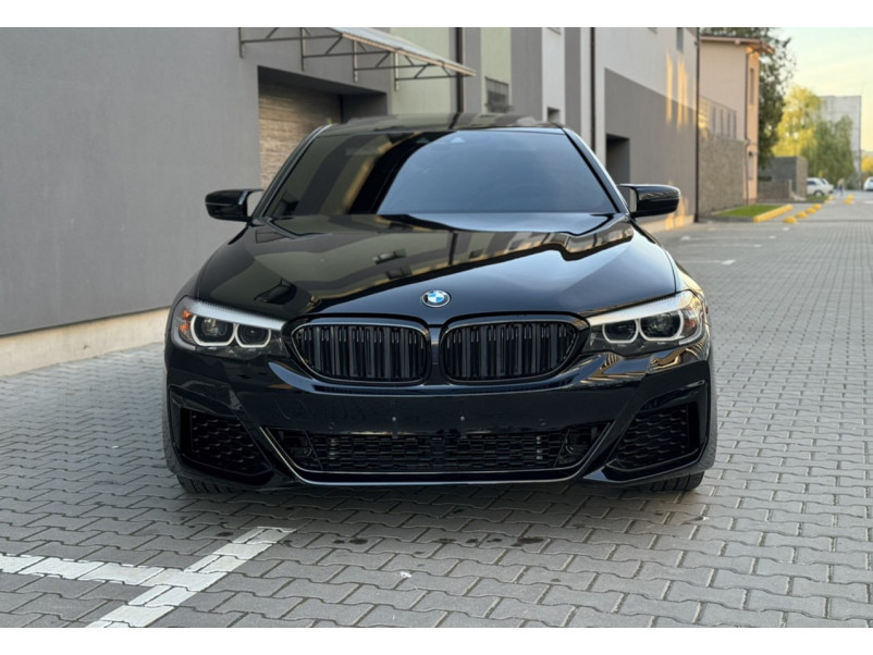 Передній бампер  ( стиль M Sport Paket Old to New ) на BMW 5 Series G30 / G31 2017-2020 року