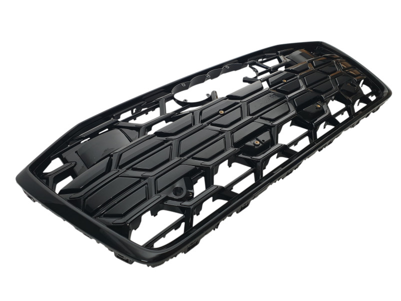 Решітка радіатора Full Black ( стиль S6 ) під дистронік на Audi A6 C8 2023-2024 року