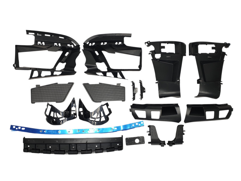 Комплект рестайлінга ( в нову модель )  ( стиль M5 CS ) на BMW 5 Series F10 / F11 2010-2017 року