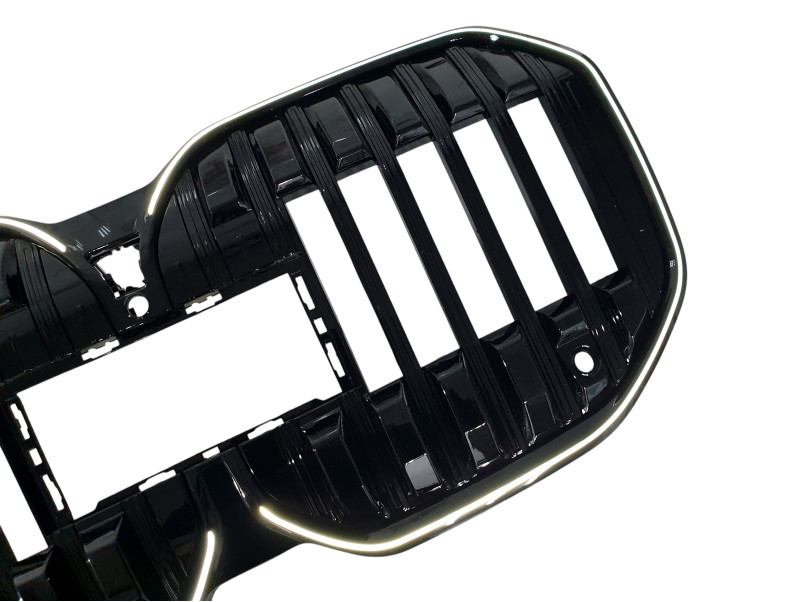 Ніздрі Чорний глянець LED ( Iconic Glow ) на BMW 7 Series G70 / G71 2022-2026 року
