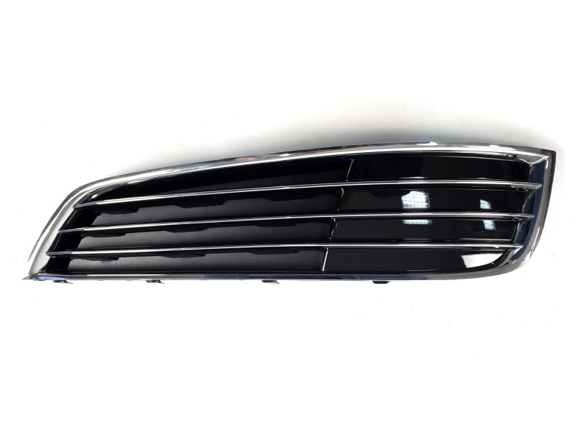 Решітки в бампер Chrome Black ( стиль W12 ) на Audi A8 D4 2010-2014 року