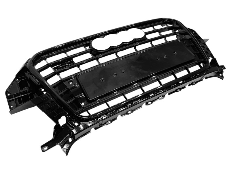 Решітка радіатора Full Black ( в стилі SQ3 ) на Audi Q3 8U 2011-2014 року