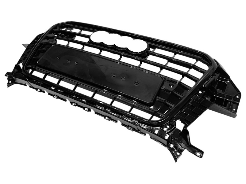 Решітка радіатора Full Black ( в стилі SQ3 ) на Audi Q3 8U 2011-2014 року