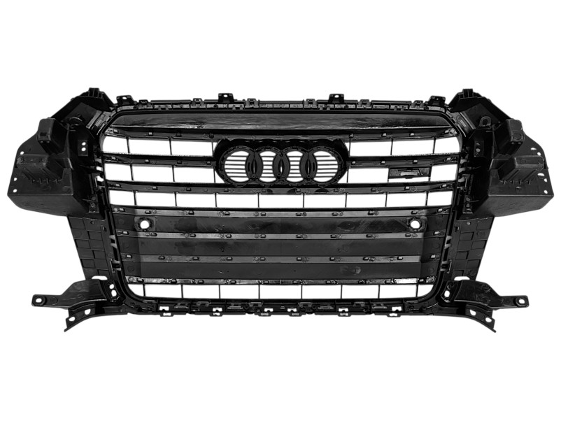 Решітка радіатора Full Black ( в стилі SQ3 ) на Audi Q3 8U 2011-2014 року