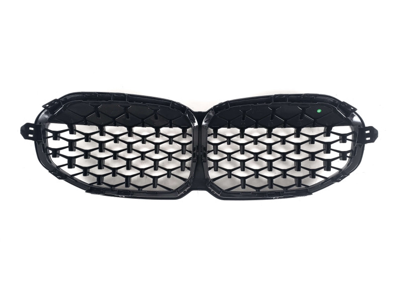 Ніздрі  Diamond All Black  на BMW 1 Series F40 / F41 2019-2023 року