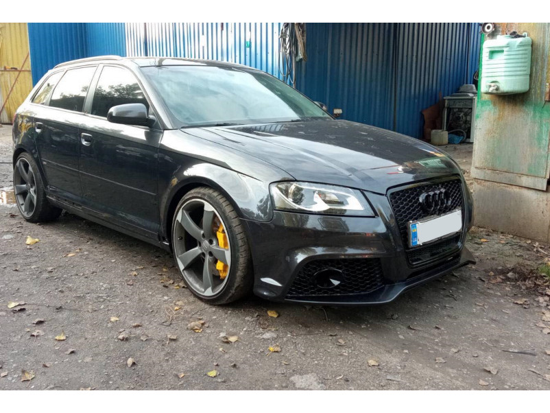 Передній бампер  ( в стилі RS3 ) на Audi A3 8P 2008-2012 року