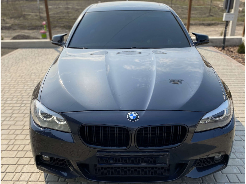 Накладки на дзеркала Чорний глянець ( M - Look ) V2 ( 10-13 ) на BMW 5 Series F10 / F11 2010-2017 року
