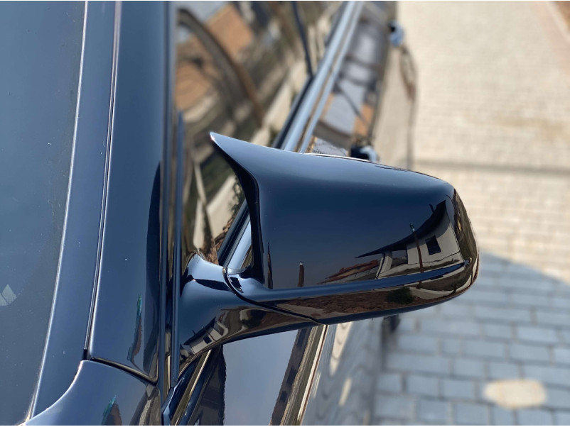 Накладки на дзеркала Чорний глянець ( M - Look ) V2 ( 10-13 ) на BMW 5 Series F10 / F11 2010-2017 року
