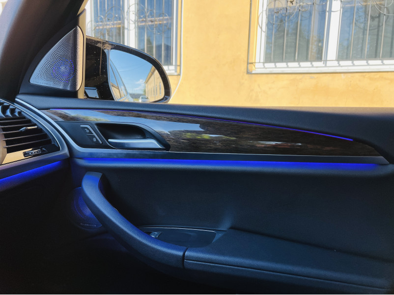 Сітки на динаміки  ( Bowers & Wilkins ) на BMW X3 G01 2018-2022 року
