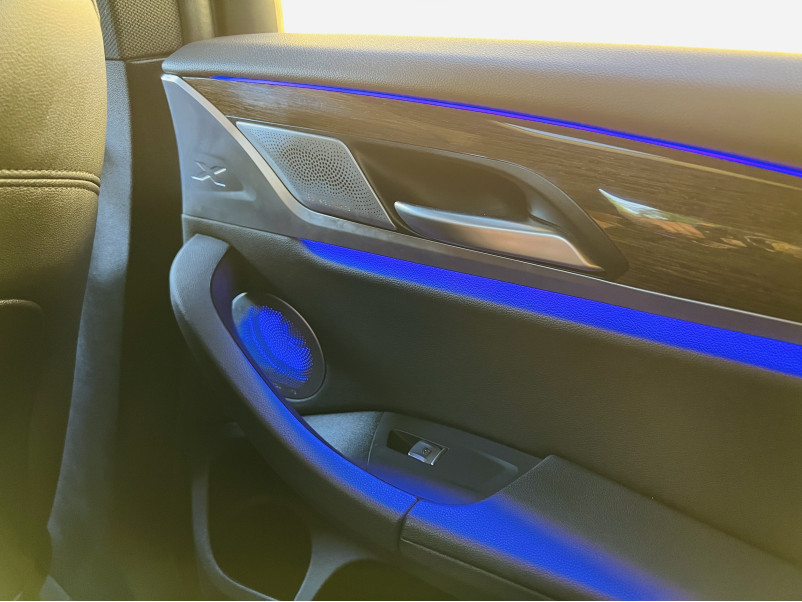 Сітки на динаміки  ( Bowers & Wilkins ) на BMW X3 G01 2018-2022 року