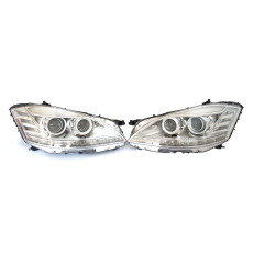 Передні фари  ( Bi-Xenon Adaptive ) без блоков на Mercedes-Benz S-Class W221 2009-2013 року