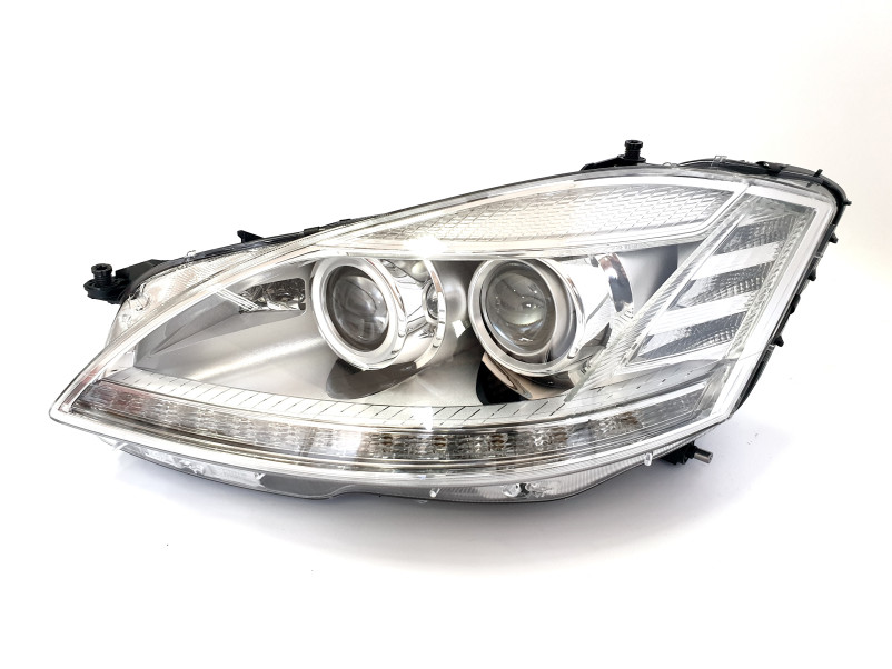 Передні фари  ( Bi-Xenon Adaptive ) без блоков на Mercedes-Benz S-Class W221 2009-2013 року