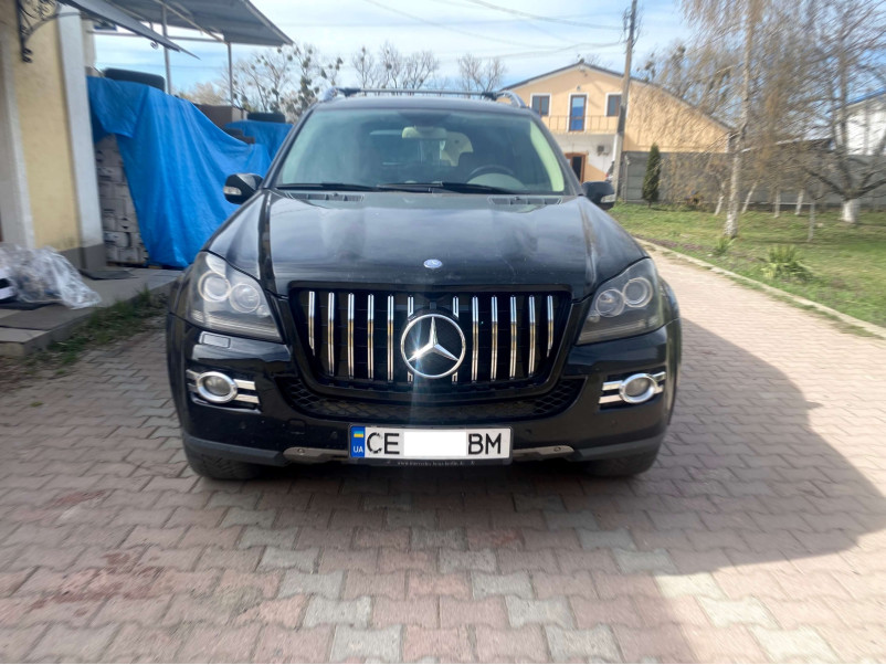 Решітка радіатора Chrome Black 3 Line GT на Mercedes-Benz GL-Class X164 2009-2012 року