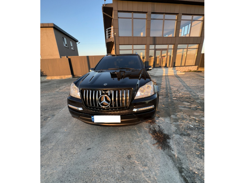 Решітка радіатора Chrome Black 3 Line GT на Mercedes-Benz GL-Class X164 2009-2012 року