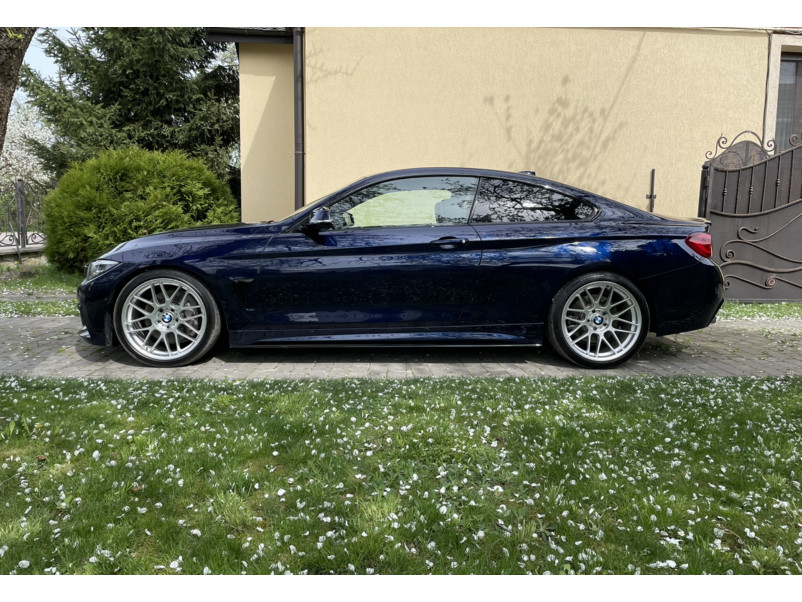 Леза на пороги Чорний глянець ( M-Performance ) на BMW 4 Series F32 / F33 2013-2020 року