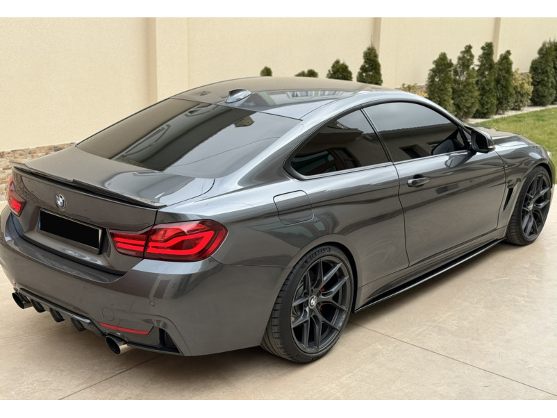 Леза на пороги Чорний глянець ( M-Performance ) на BMW 4 Series F32 / F33 2013-2020 року