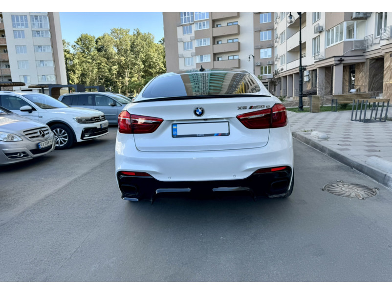 Спойлер Чорний глянець V1 на BMW X6 F16 2014-2018 року