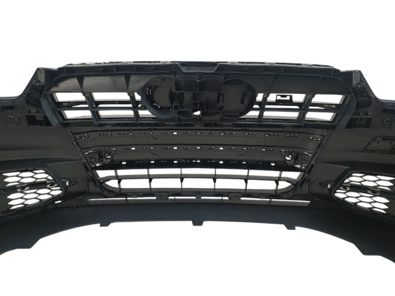 Передній бампер  ( S-Line ) V2 на Audi A6 C7 2011-2014 року