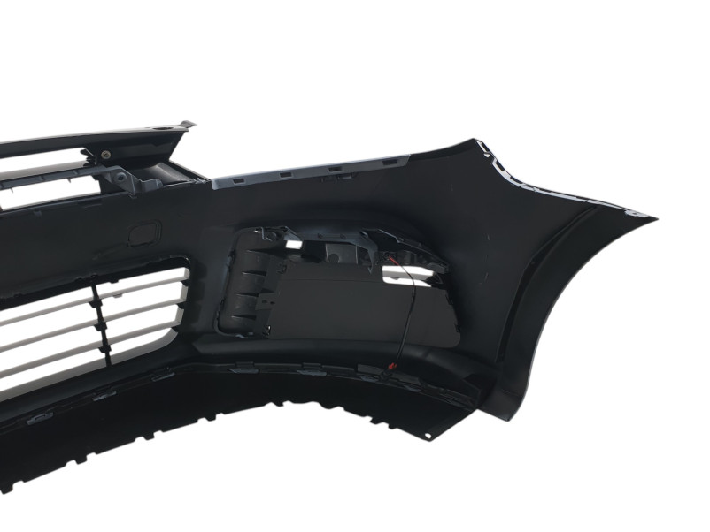 Передній бампер  ( стиль R20 ) на Volkswagen Golf VI 2008-2012 року