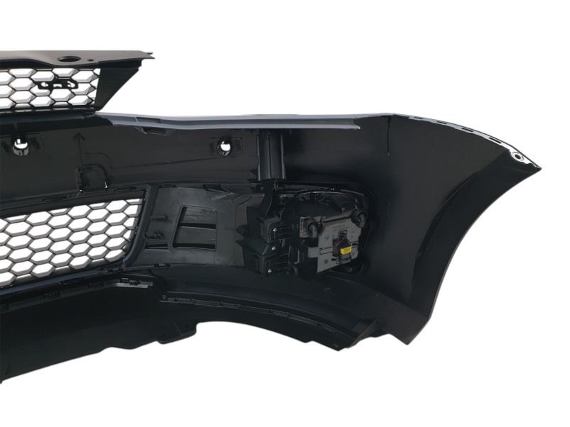 Передній бампер  ( стиль GLI ) на Volkswagen Jetta 2010-2015 року
