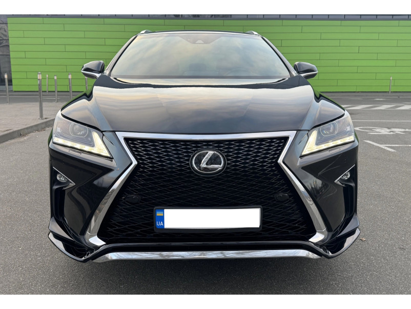 Передній бампер  ( стиль F-Sport ) на Lexus RX 2015-2019 року