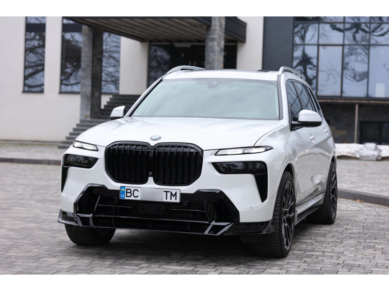Комплект рестайлінга ( в нову модель )  ( стиль X7 M60i LCI + оптика ) на BMW X7 G07 2018-2022 року
