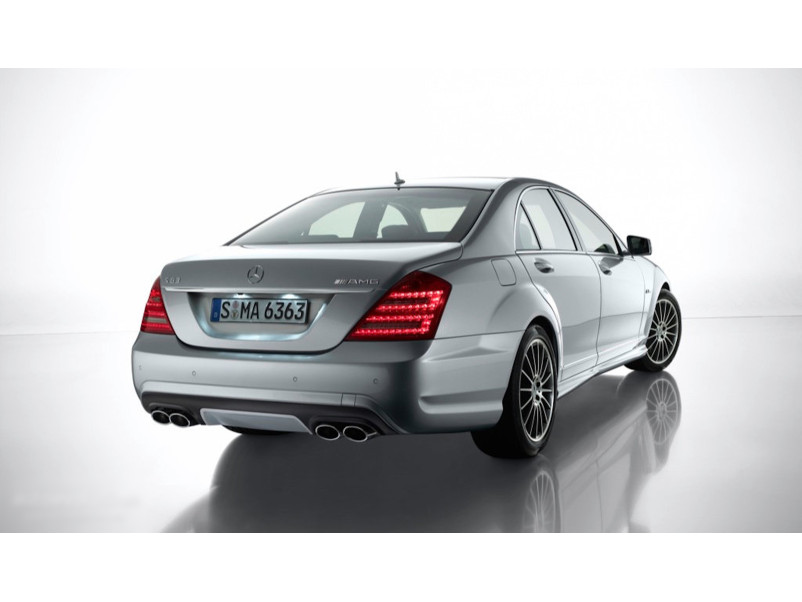 Комплект обвісів  ( стиль S63 AMG ) на Mercedes-Benz S-Class W221 2009-2013 року