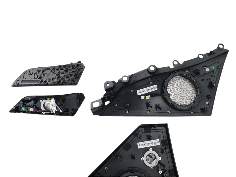 Сітки на динаміки  ( Bowers & Wilkins ) Silver на BMW 5 Series G60 / G61 2023-2025 року
