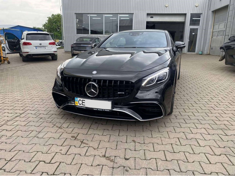 Передній бампер  ( стиль S63 AMG ) на Mercedes-Benz S-Class Coupe C217 2015-2017 року