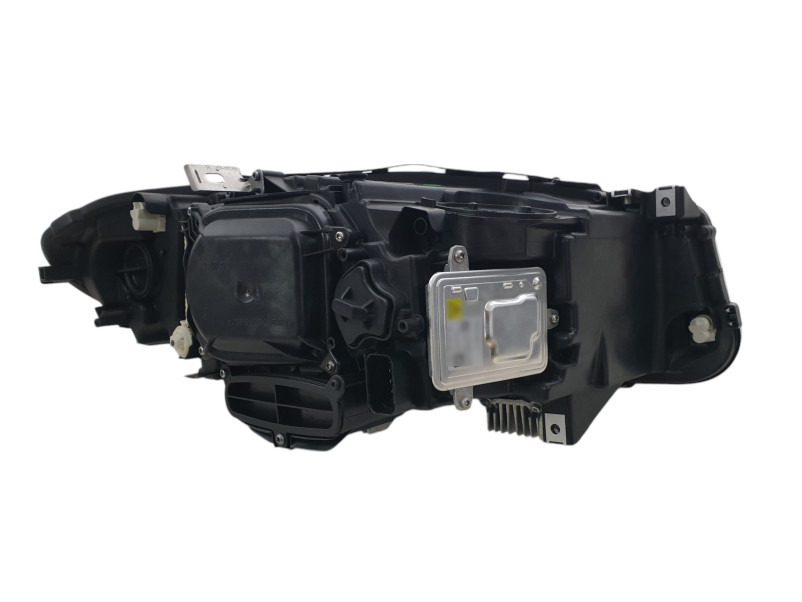 Передні фари  Xenon Adaptive LH на BMW 5 Series F10 / F11 2010-2017 року