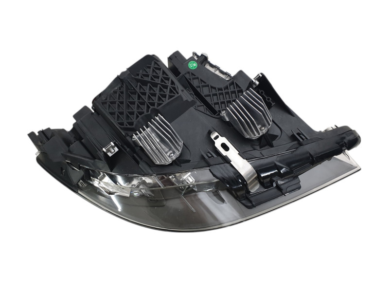Передні фари  Xenon Adaptive LH на BMW 5 Series F10 / F11 2010-2017 року