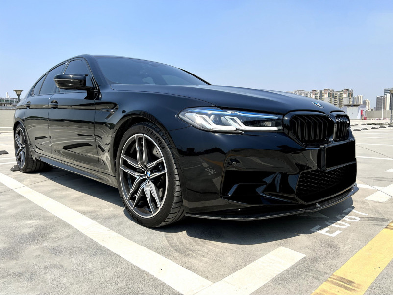 Губа ( Карбон )  V1 на BMW M5 F90 2017-2023 року