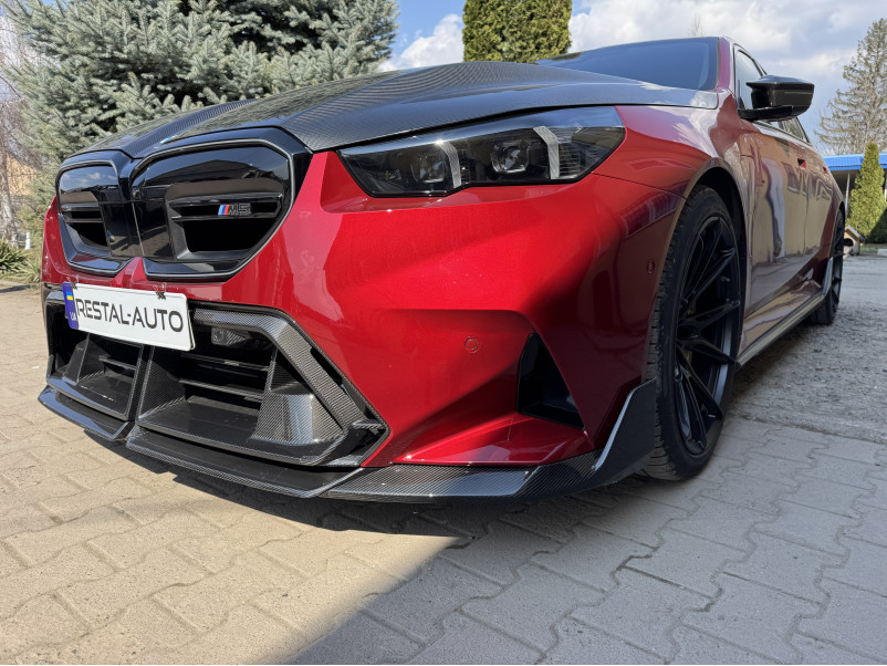Губа ( Карбон )  V3 на BMW M5 G90 / G99 2024-2026 року