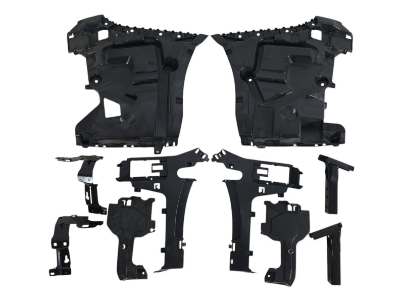 Комплект обвісів  ( стиль M8 ) V2 на BMW 8 Series G14 / G15 / G16 2018-2023 року