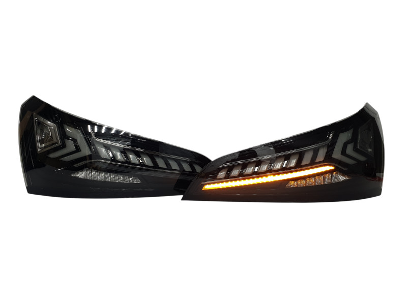 Задні ліхтарі  Led ( Smoke ) на Audi Q5 8R 2008-2012 року