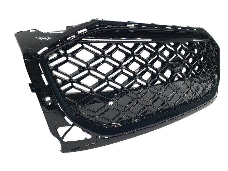 Решітка радіатора  ( RS Style ) Full Black  на Audi Q5 GU 2024-2026 року